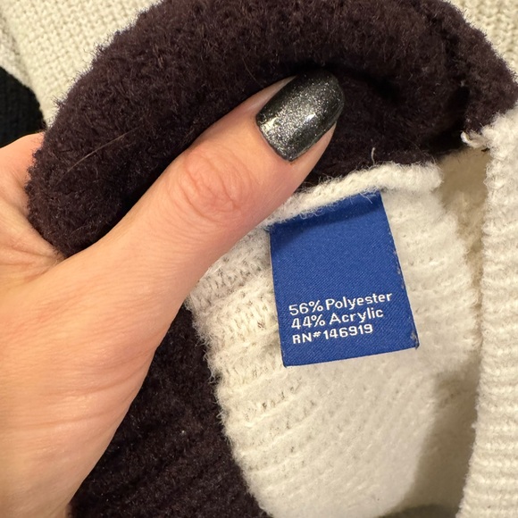 Apt9 Colorblock Sweater - Picture 4 of 5